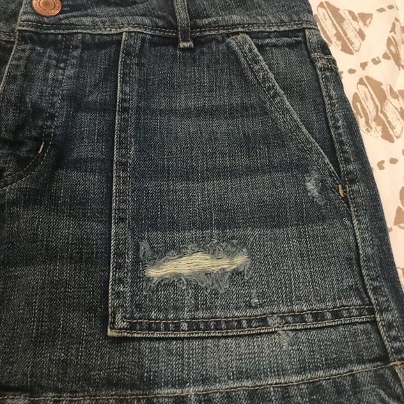 Blue jean mini skirt distressed look size 8 - Picture 5 of 8